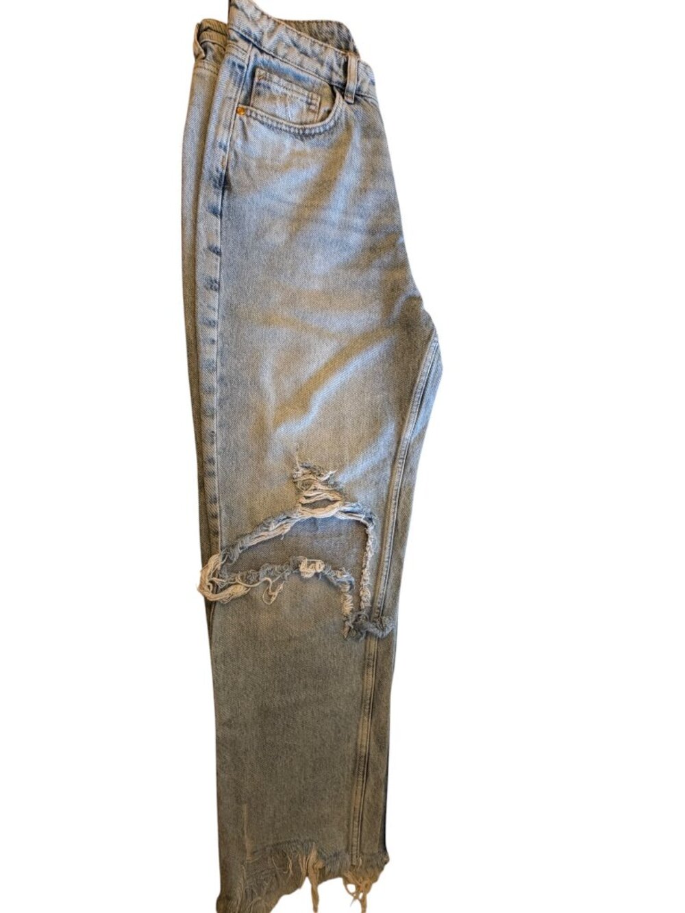ZARA Women’s High Waist Boyfriend Jeans Size 8 Distressed Raw Hem Cropped 26”